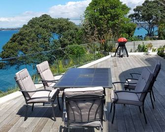 Whangaparaoa Retreat with jaw-dropping views - Whangaparaoa - Balcony