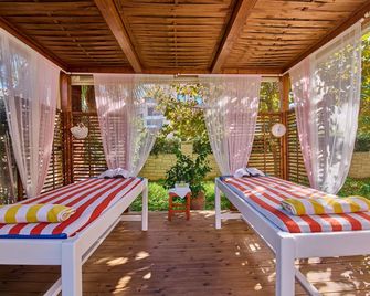 Tsilivi Beach Hotel - Zakynthos - Patio