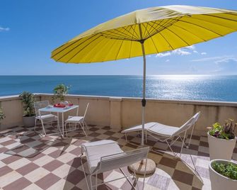 Luxury Apt in Ancient Building - Siracusa - Balcony
