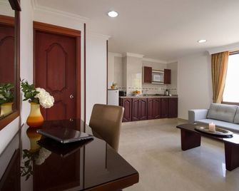 Hotel Luxor Pereira - Pereira - Sala de estar