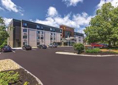 Hotels In Salem New Hampshire From C 84 Night Kayak
