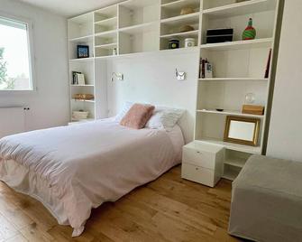 Maison de famille 5 ch idéale pour des réunions de familles - Sainte-Luce-sur-Loire - Chambre