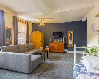 ذا ووترجايت إن - يورك - غرفة معيشة