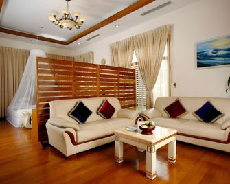 Myat Taw Win Hotel - Nay Pyi Taw - Yatak Odası