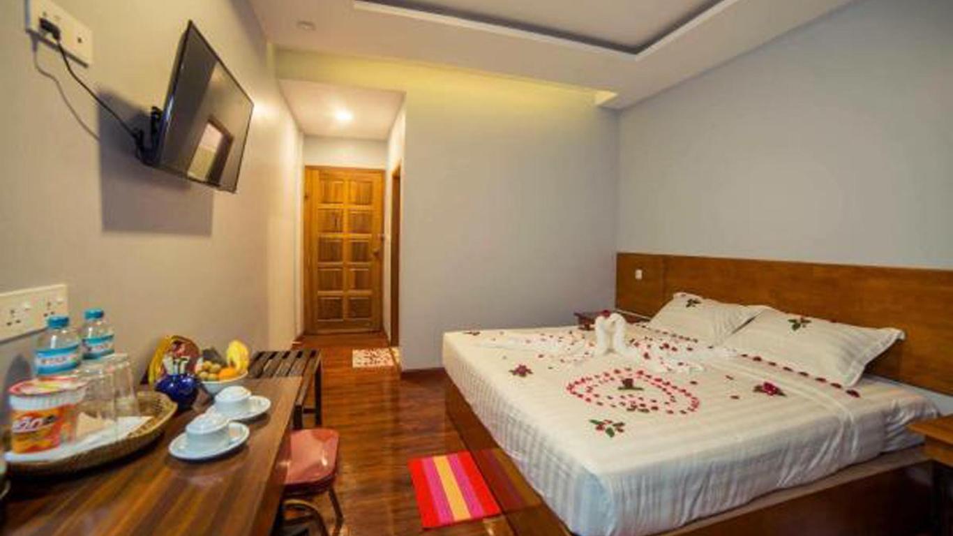 Bagan Hmwe Hotel
