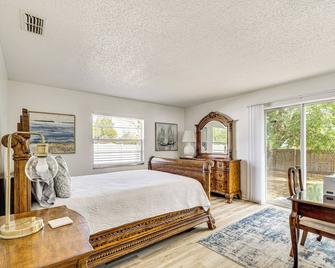 10 Mi to Dtwn Ocala Dog-Friendly Home with Fire Pit - Ocala