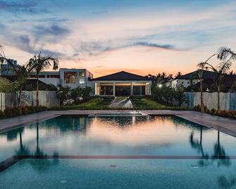 The Shore Trishvam - Pondicherry - Piscina