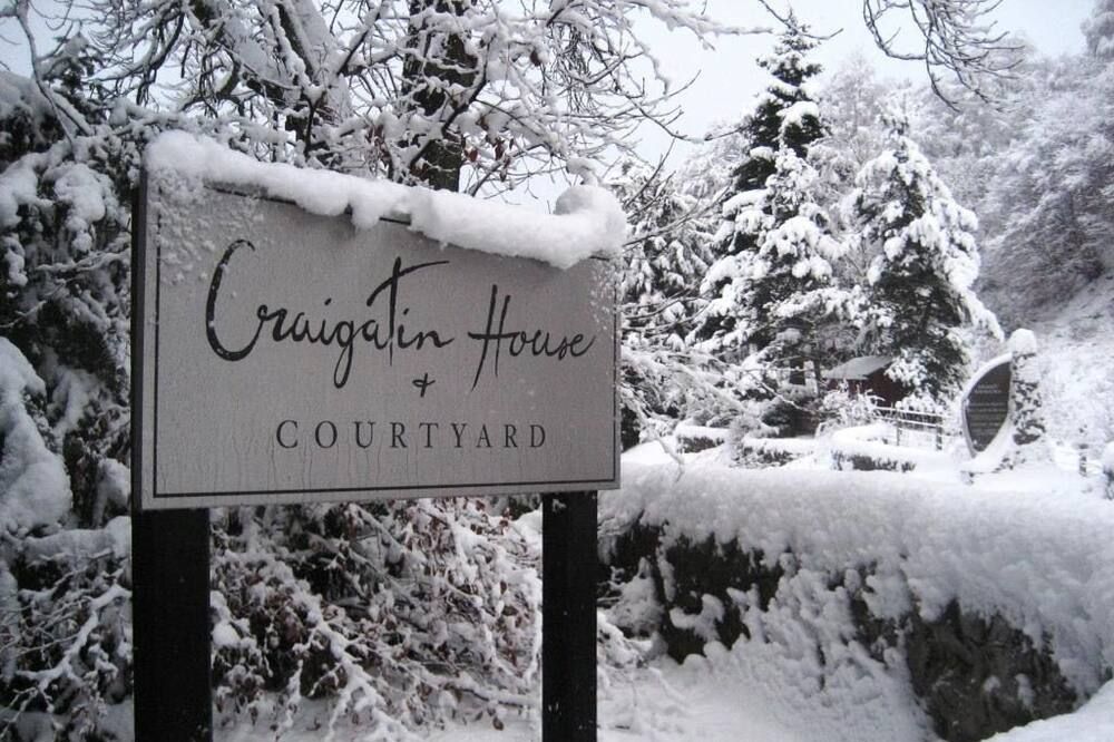 Craigatin House and Courtyard - פיטלורכי - בניין