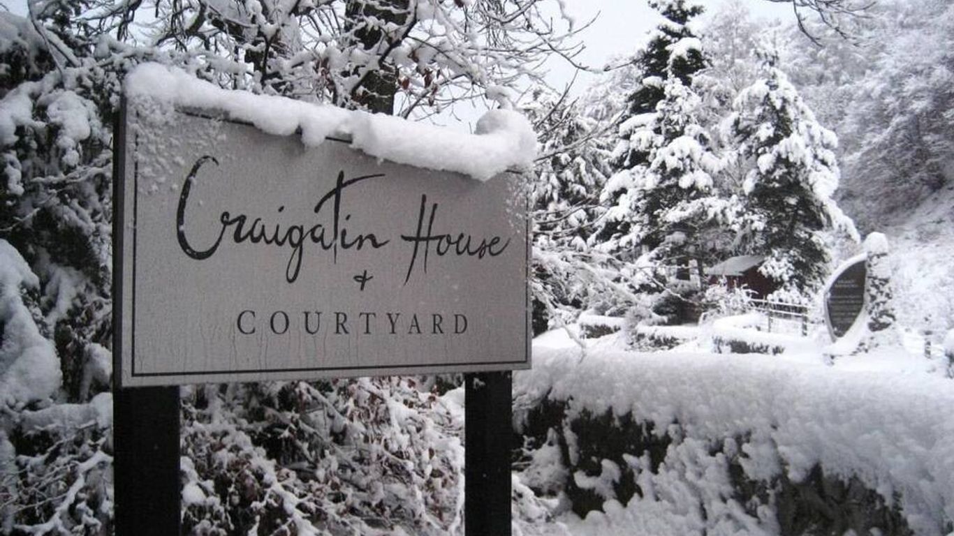 كرايجاتين هاوس آند كورتيارد (ٔدالغس ٔقط)