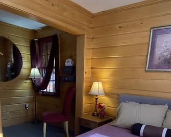 #2 Charming cabin at Woodland Resort on Pokegama Lake, Grand Rapids, MN - Grand Rapids - Room amenity
