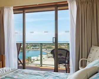 Panoramic Townhouses by Lisa - Merimbula