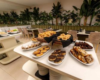 Sennac Hotel - מאר דל פלטה - בופה