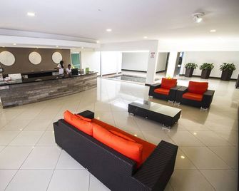 Hotel Puerto Azul Y Club Nautico - Puntarenas - Lobby