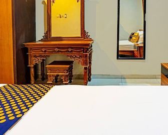 Hotel O Sumpil Syariah - 馬朗 - 臥室