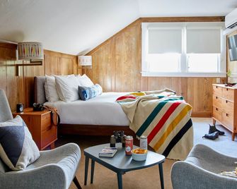 Mine and Farm, The Inn at Guerneville, CA - Guerneville