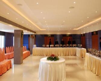 Time Square - The Landmark Hotels - Secunderabad - Buffet