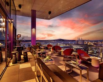 非常/ 奧克蘭飯店 - 奧克蘭 - 建築