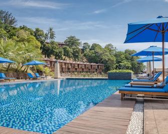 Ktm Resort Batam - Batam - Πισίνα