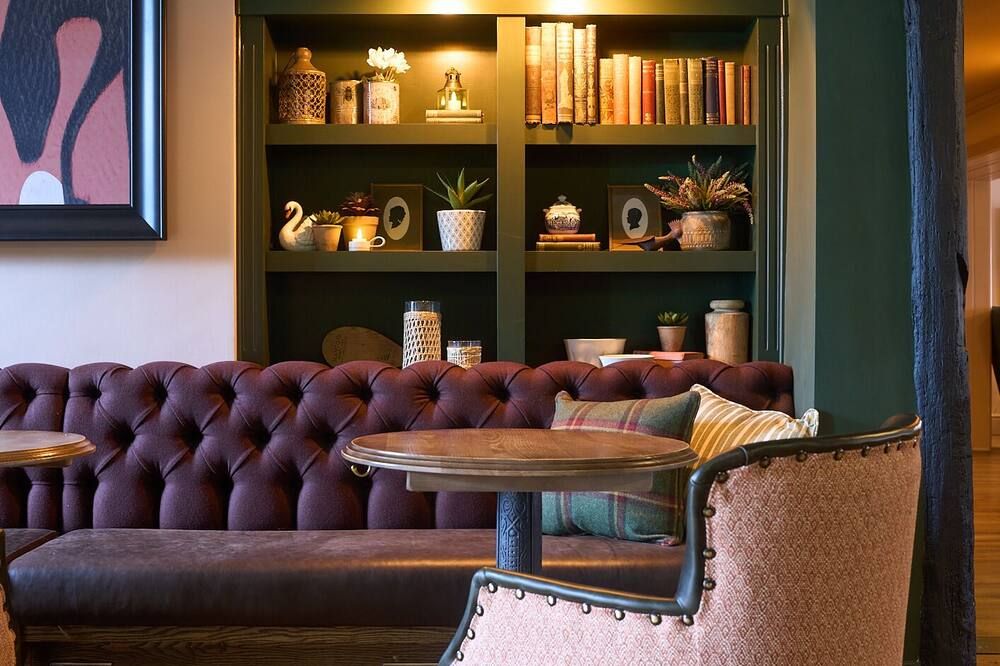 ذا وايت هورس