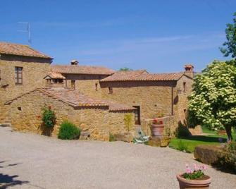 Fonte All'Oppio - Pienza - Edificio