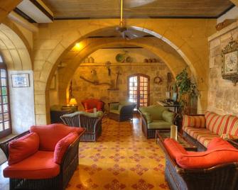 Cornucopia Hotel - Xagħra - טרקלין