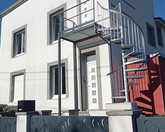 Small apartment in single-family house - Capavenir-Vosges - Edificio