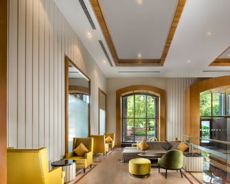 Holiday Inn Agra Mg Road By IHG - Agra - Lounge