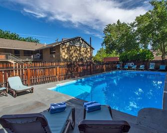 Rustic Inn - Moab - Pool