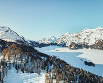 Hotel Chesa Pool - Sils im Engadin/Segl - Gebäude