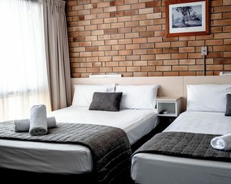 Buckaroo Motor Inn - Warwick