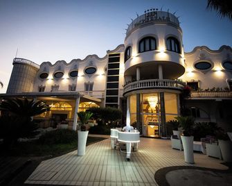 Hotel Imperiale - Terzigno - Building