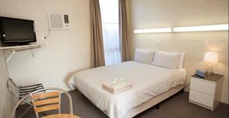 Corio Bay Motel - Geelong - Bedroom