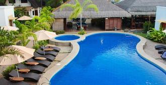 Acacia Tree Garden Hotel - Puerto Princesa City - Zwembad