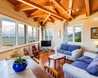 Seaview Kaposantes Apartments - Lefkáda - Living room