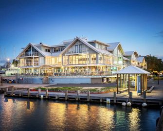 MainStay Suites Williamstown - Williamstown - Building