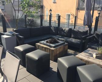 Hosser's Hotel Restaurant - Idar-Oberstein - Pátio