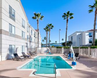 Hilton Garden Inn Irvine East/Lake Forest - Foothill Ranch - Piscina