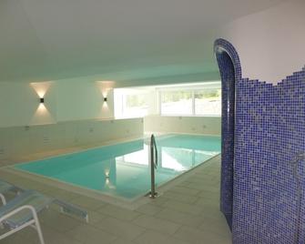Alpenhotel Schönwald Superior - Rio di Pusteria - Zwembad