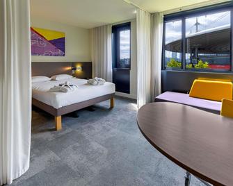 Novotel Suites Paris Stade de France - Saint-Denis - Bedroom