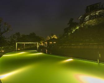 Wow Stayz2 Pachmarhi Ecotel Resort - Pachmarhi - Pool