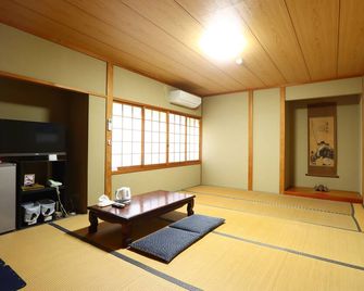 Kenrokuen - Nobeoka - Comedor