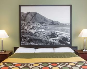 Super 8 by Wyndham Monterey - Monterrey - Habitación