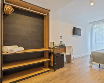 Colectia Hotel Ondarreta - San Sebastián - Pasillo