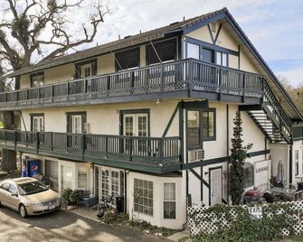 The 10th Green Inn - Valley Springs - Edificio