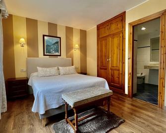 Hotel La Rivera - Las Arenas - Schlafzimmer