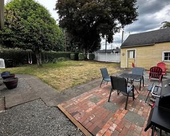 Historic 1905 craftsman - Centralia - Patio