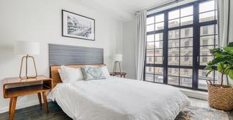 138 Bowery - New York - Bedroom