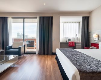 Ilunion Barcelona - ברצלונה - חדר שינה