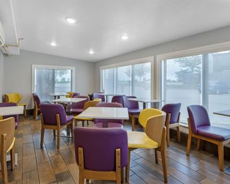 Best Western Plus Altoona Inn - Altoona - Restaurant