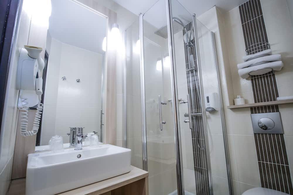 Hôtel Inn Design & Restaurant Montargis - Villemandeur - Bathroom